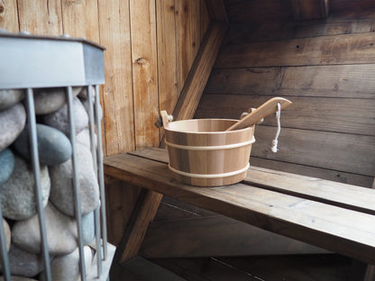 HSE Sauna-Eimer & Schöpfkelle aus rotem Zedernholz – 4 Liter