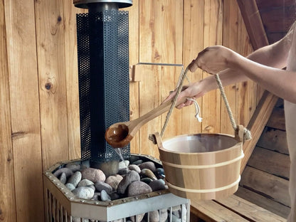 HSE Sauna-Eimer & Schöpfkelle aus rotem Zedernholz – 4 Liter